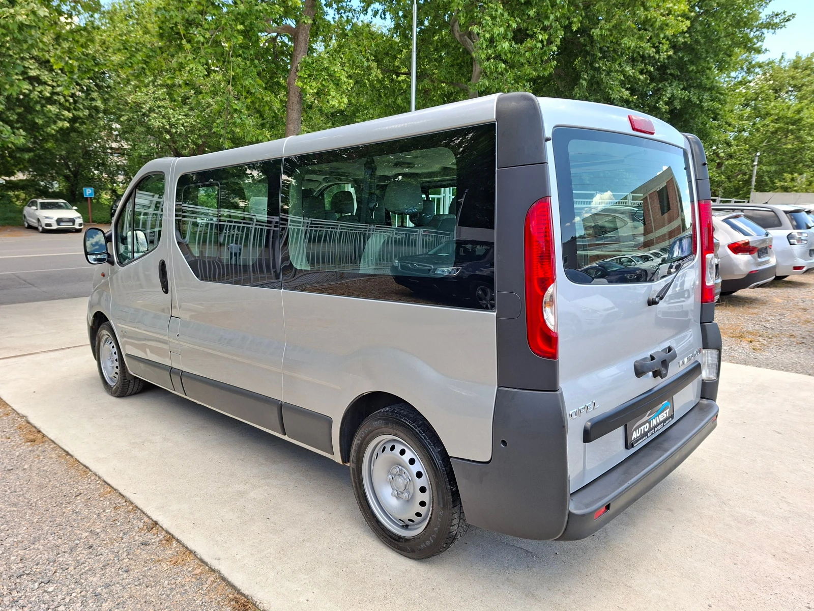 Opel Vivaro 9-MECTA, снимка 5 - Бусове и автобуси - 54594435