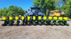 Сеялка Друга марка JOHN DEERE 1710 - 12 РЕДА  | Auto.bg — изображение 9