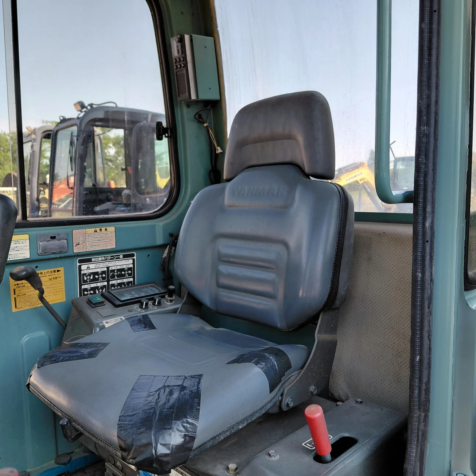 Багер Yanmar B22-2A * НАЛИЧЕН * ТОП СЪСТОЯНИЕ * , снимка 11 - Индустриална техника - 53964655