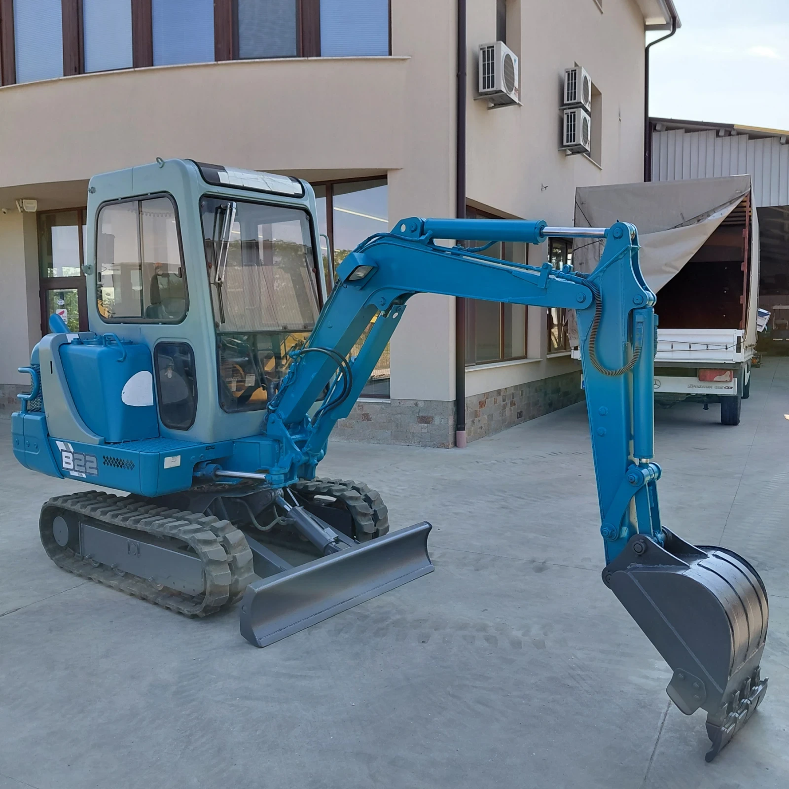 Багер Yanmar B22-2A * НАЛИЧЕН * ТОП СЪСТОЯНИЕ * , снимка 7 - Индустриална техника - 53964655