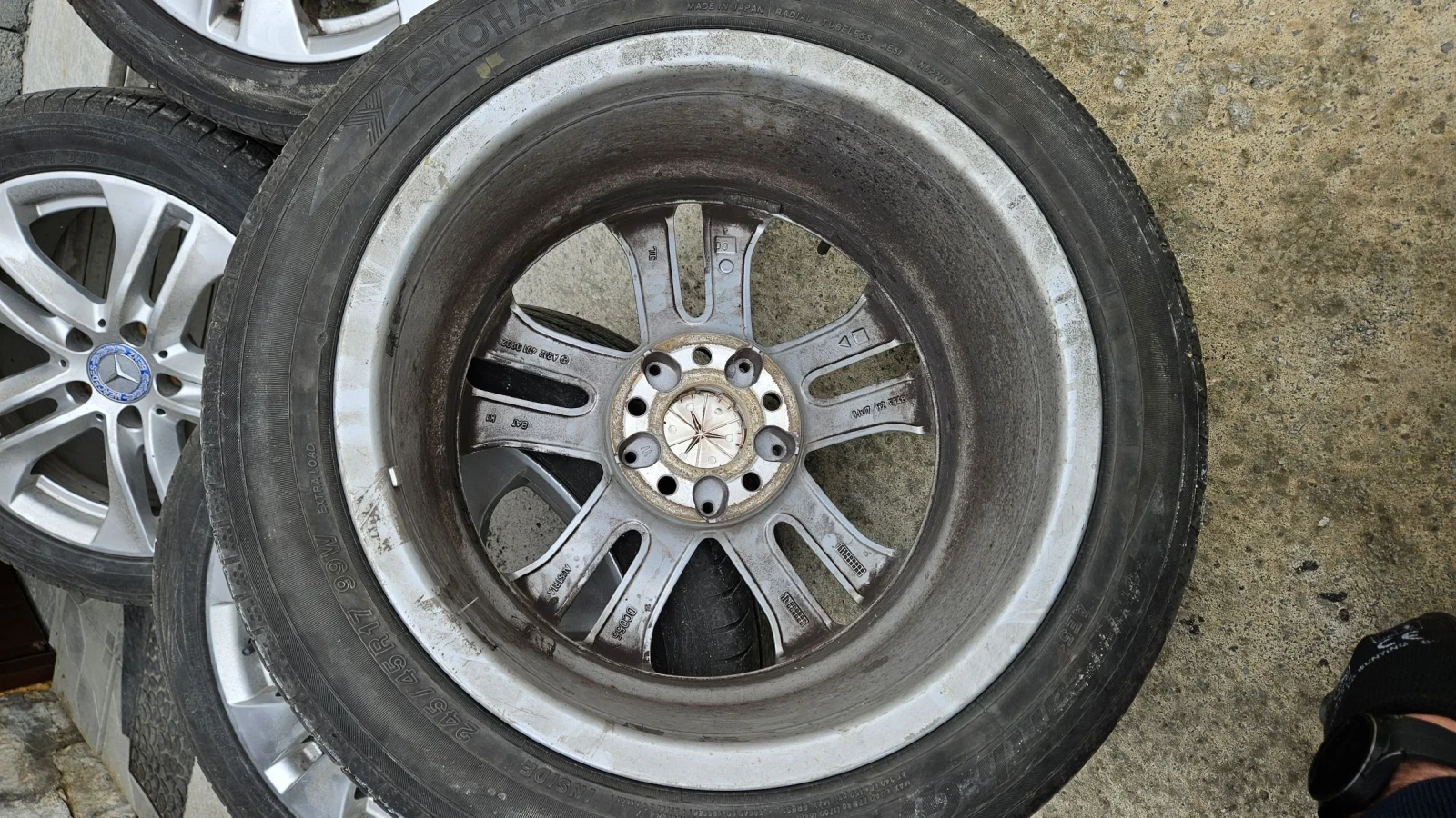    235/45R17  Mercedes-Benz | Mobile.bg   10