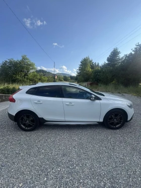 Volvo V40 Cross Country D3 2.0D, снимка 4