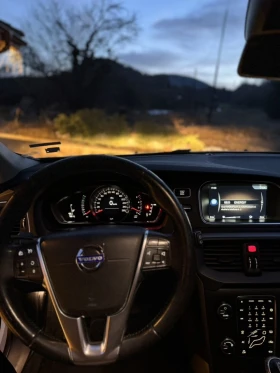 Volvo V40 Cross Country D3 2.0D, снимка 11