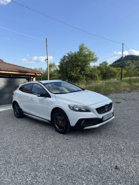 Volvo V40 Cross Country D3 2.0D, снимка 3