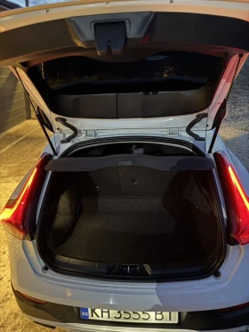 Volvo V40 Cross Country D3 2.0D, снимка 15