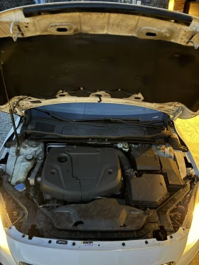 Volvo V40 Cross Country D3 2.0D, снимка 14