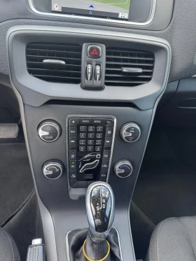 Volvo V40 Cross Country D3 2.0D, снимка 15