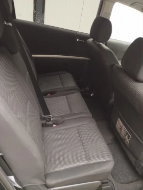 Toyota Corolla verso 7местна, снимка 6