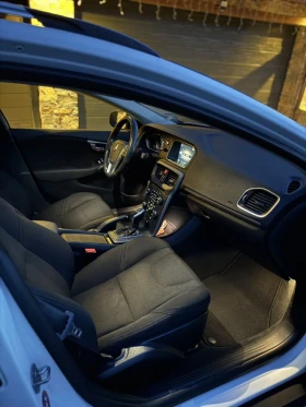 Volvo V40 Cross Country D3 2.0D | Auto.bg — изображение 8