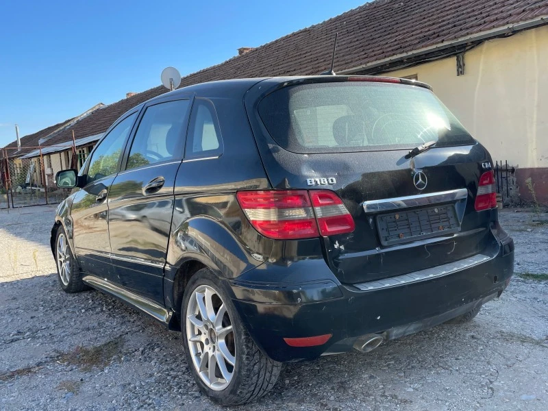 Mercedes-Benz B 180 Автоматик, снимка 3 - Автомобили и джипове - 47655061