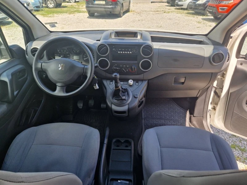 Peugeot Partner 1.6HDI Tepee, снимка 9 - Автомобили и джипове - 46461180