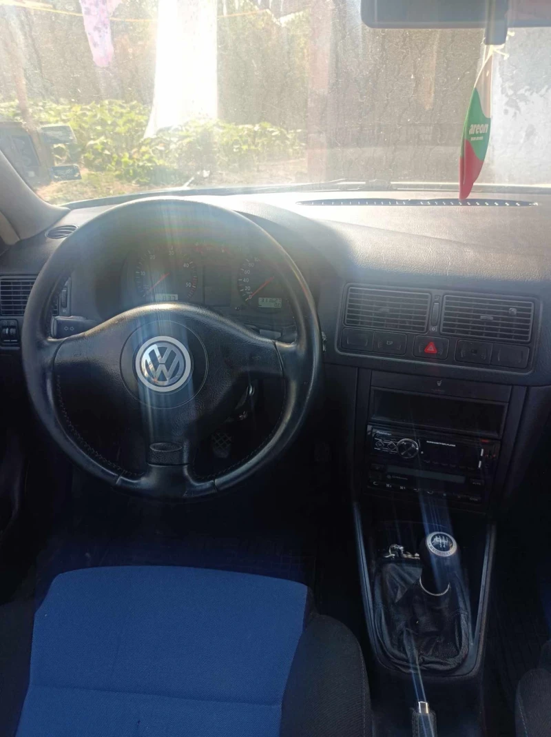 VW Golf, снимка 4 - Автомобили и джипове - 47314271