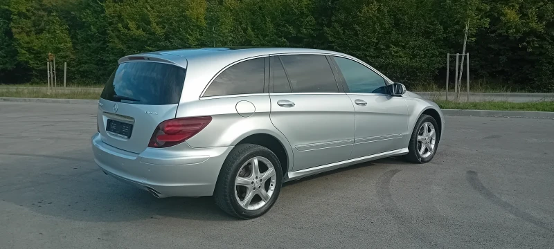 Mercedes-Benz R 320, снимка 5 - Автомобили и джипове - 47441340