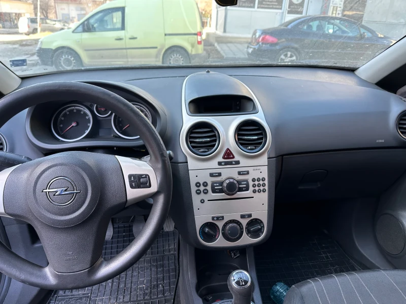 Opel Corsa, снимка 3 - Автомобили и джипове - 48780519