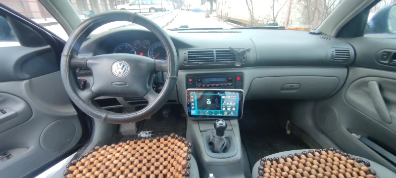 VW Passat, снимка 4 - Автомобили и джипове - 49199762