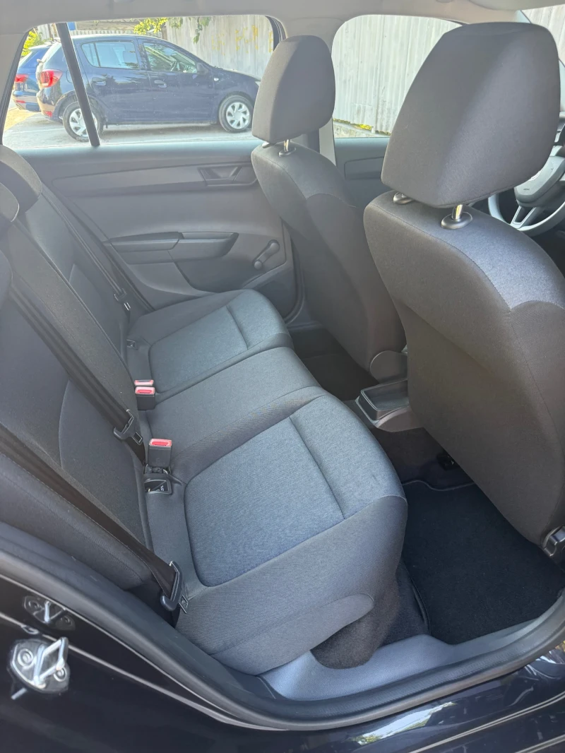 Skoda Fabia Combi 1.0 MPI, снимка 8 - Автомобили и джипове - 50145186