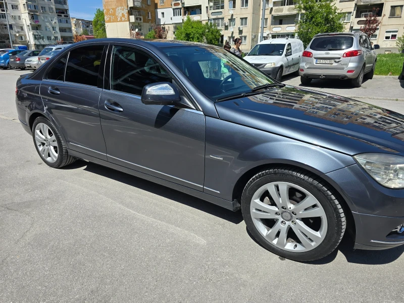Mercedes-Benz C 220, снимка 2 - Автомобили и джипове - 52411792