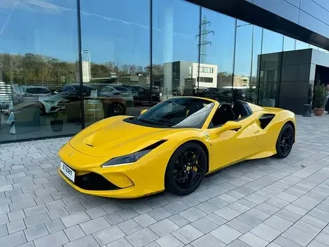 Ferrari F8 Spider, снимка 1 - Автомобили и джипове - 48308594