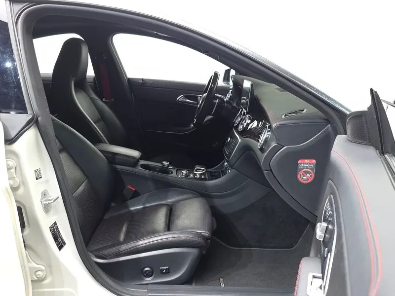 Mercedes-Benz CLA 45 AMG Amg 4Matic, снимка 11 - Автомобили и джипове - 55654018