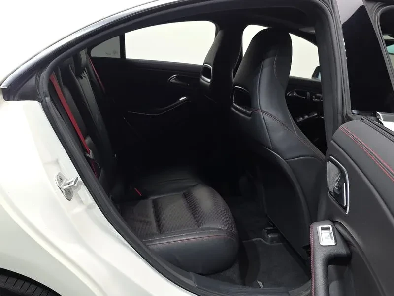 Mercedes-Benz CLA 45 AMG Amg 4Matic, снимка 12 - Автомобили и джипове - 55654018