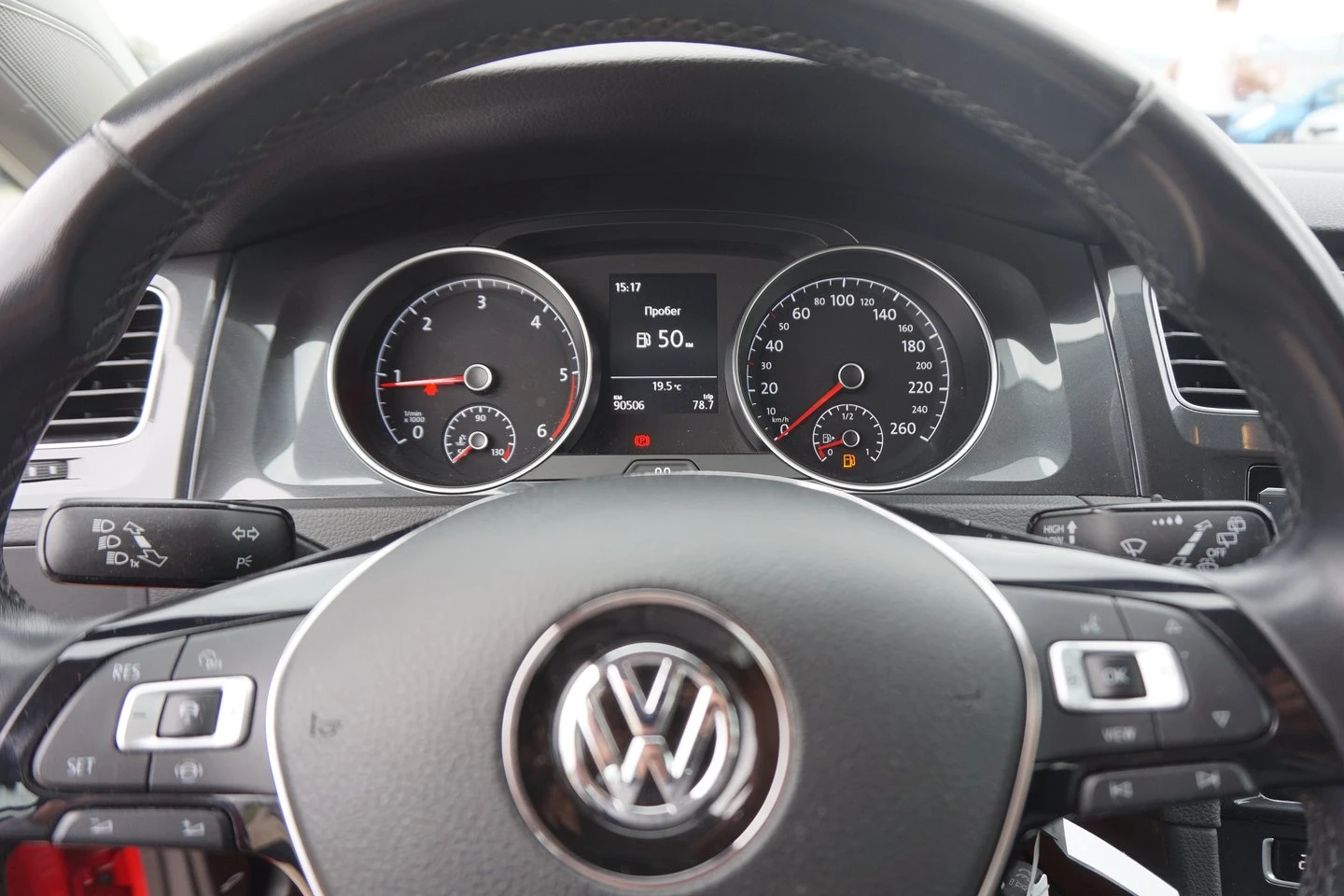 VW Golf Comfortline 1.6TDI BMT - изображение 10