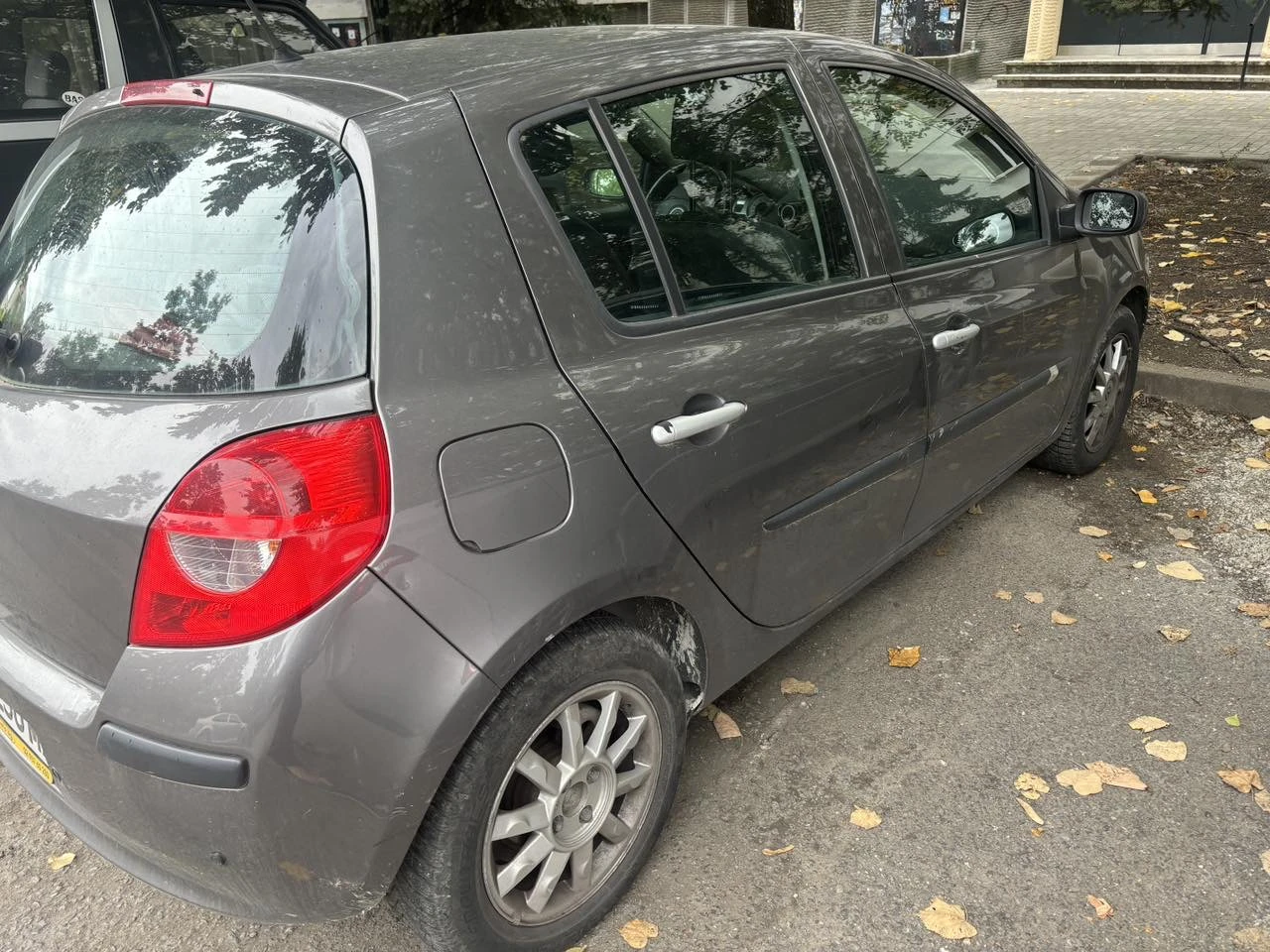 Renault Clio 1.6 - изображение 2