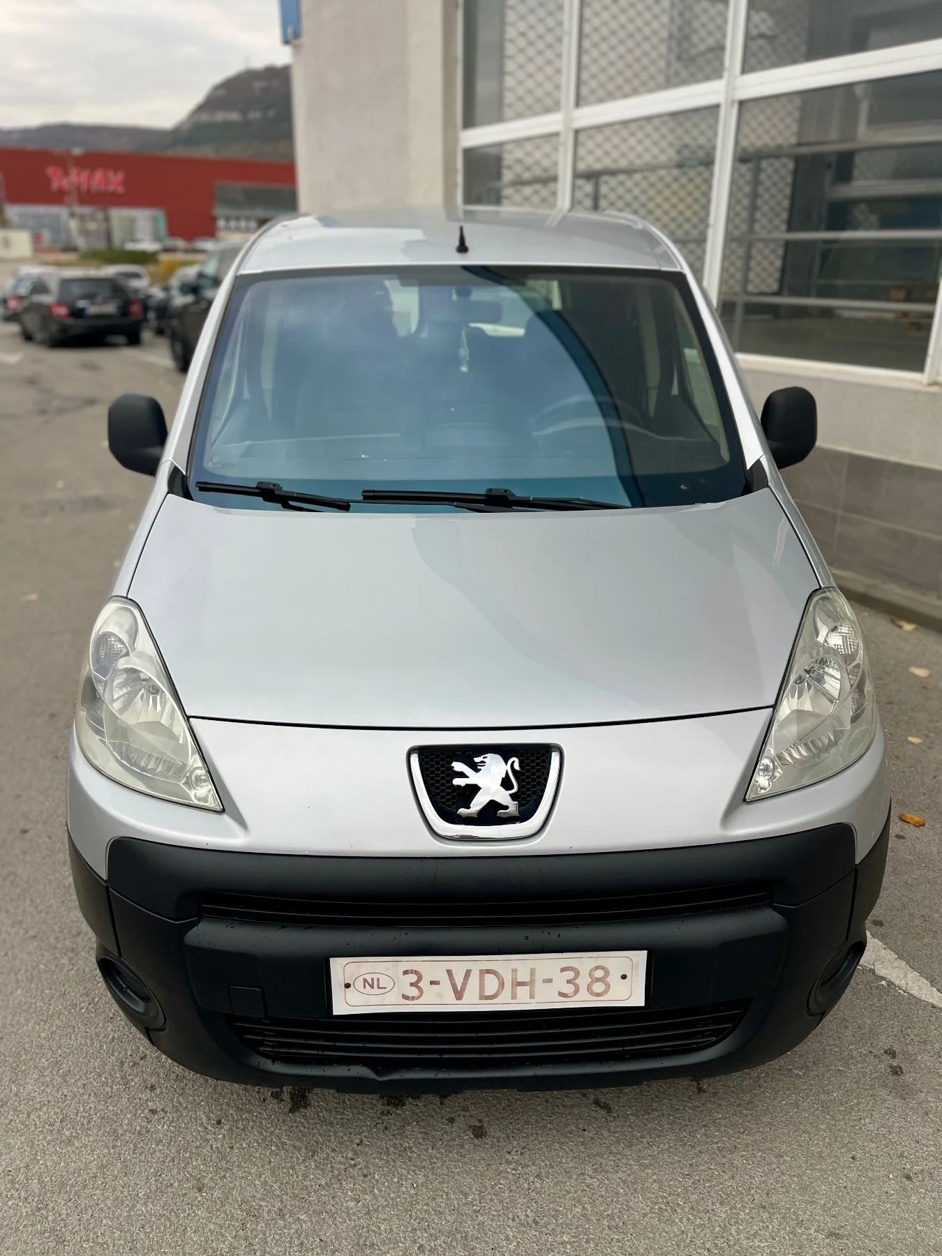 Peugeot Partner 1.6HDI 90kc - изображение 8