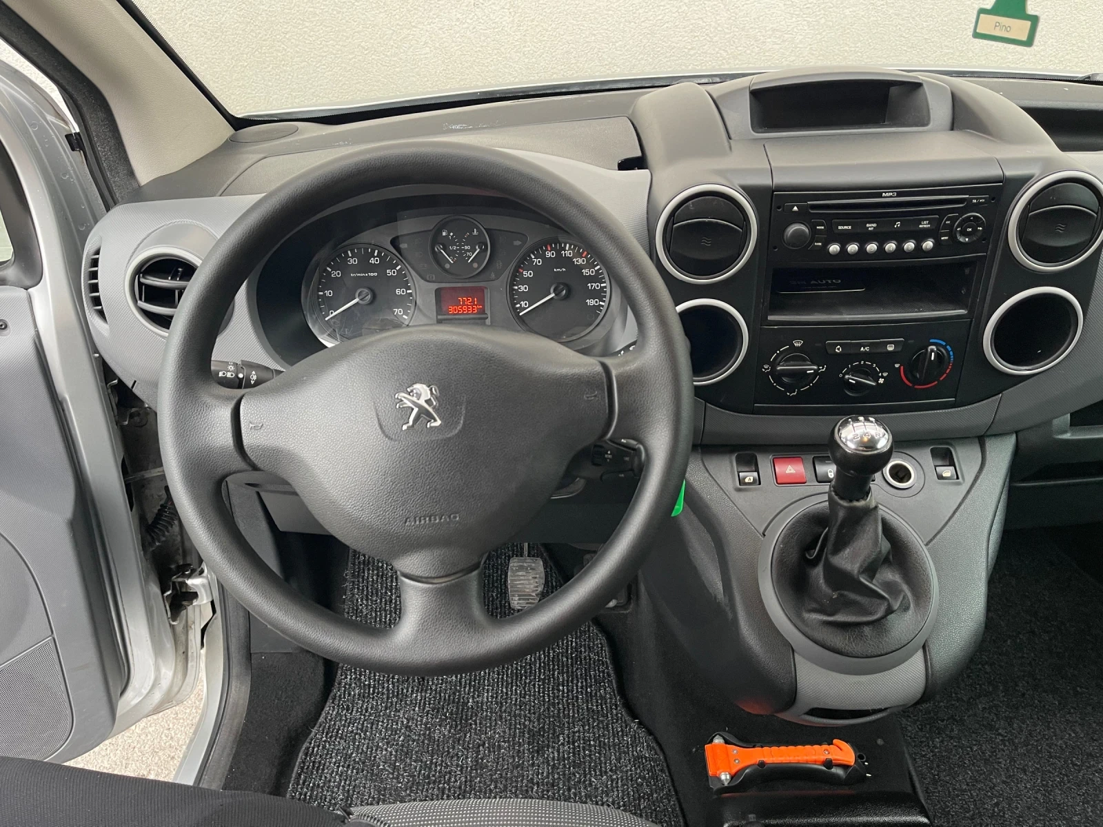 Peugeot Partner 1.6HDI 90kc - изображение 9