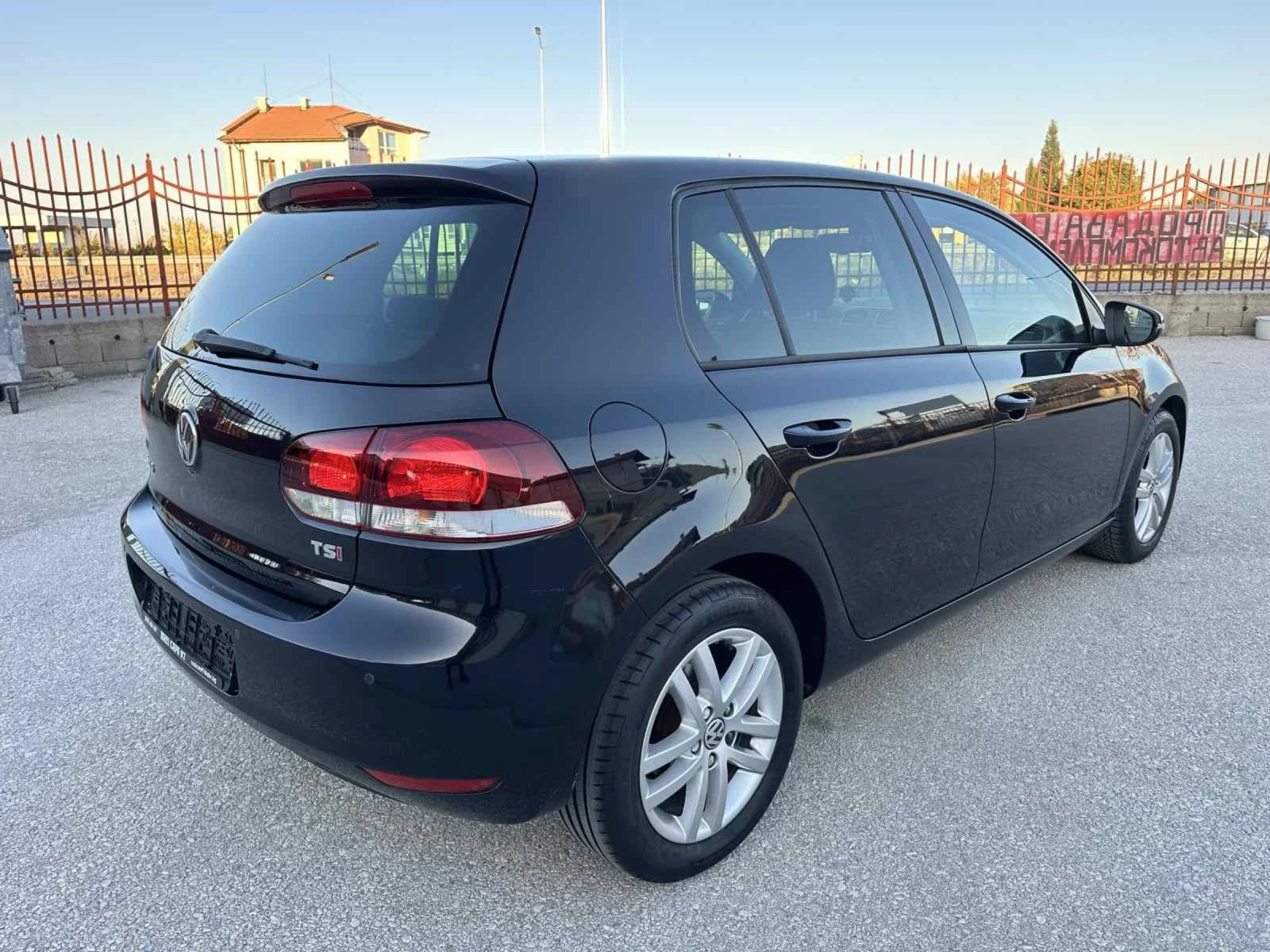 VW Golf 1.4.TSI/УНИКАЛНА - изображение 5