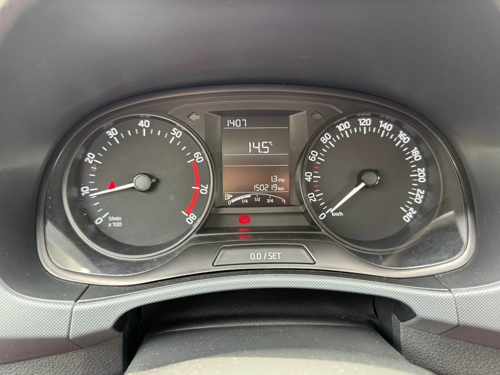 Skoda Fabia Combi 1.0 MPI, снимка 13 - Автомобили и джипове - 50145186
