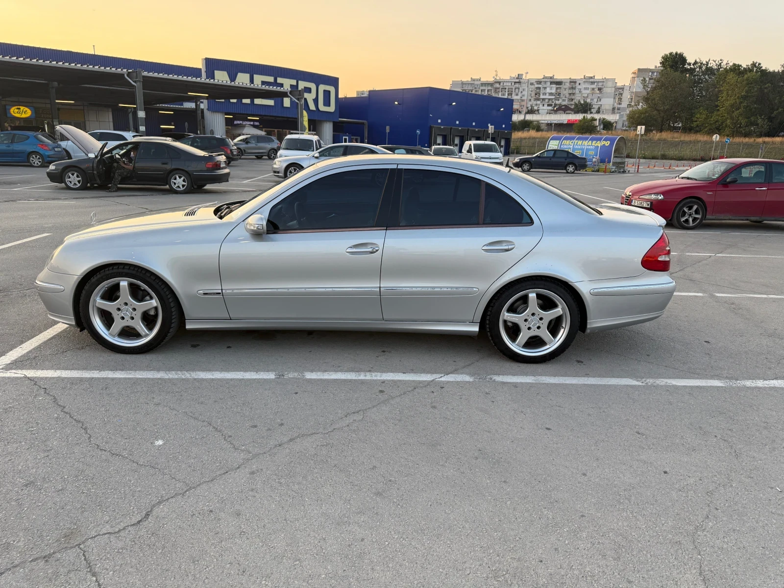 Mercedes-Benz E 270 AVANTGARDE - изображение 2