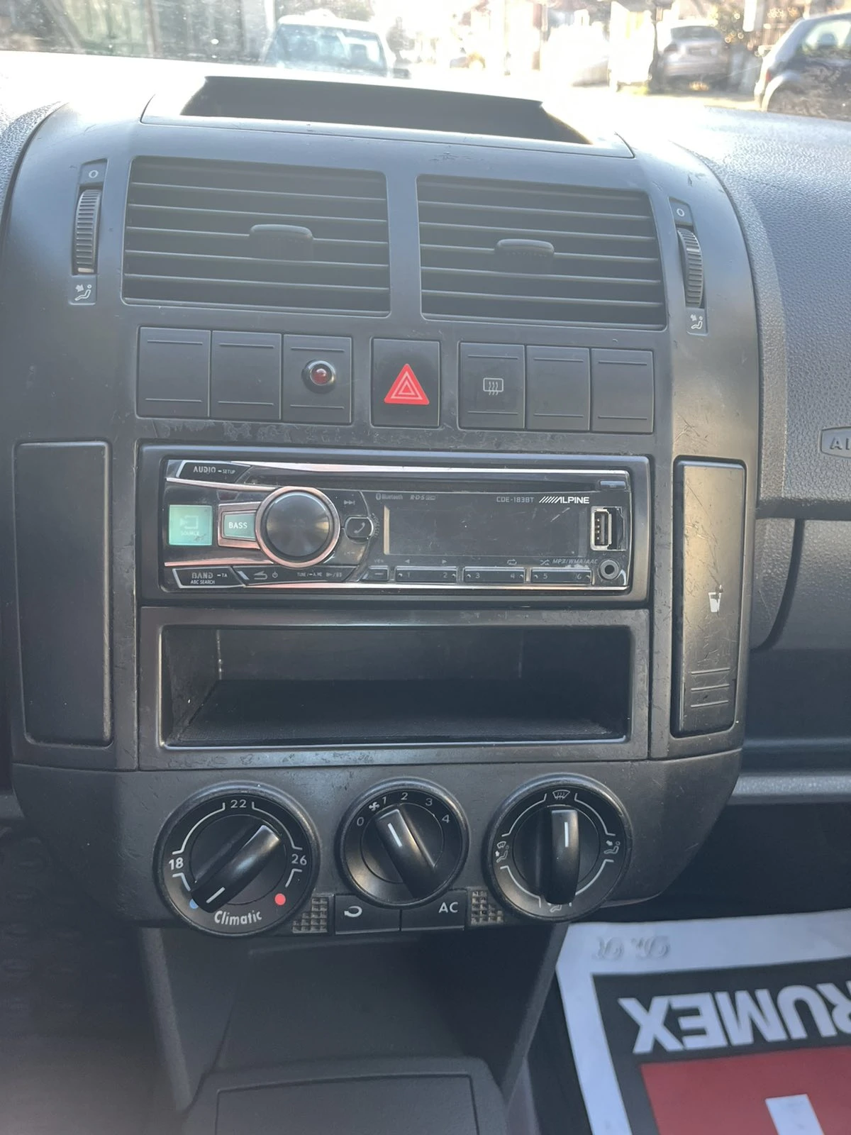 VW Polo, снимка 3 - Автомобили и джипове - 53787754