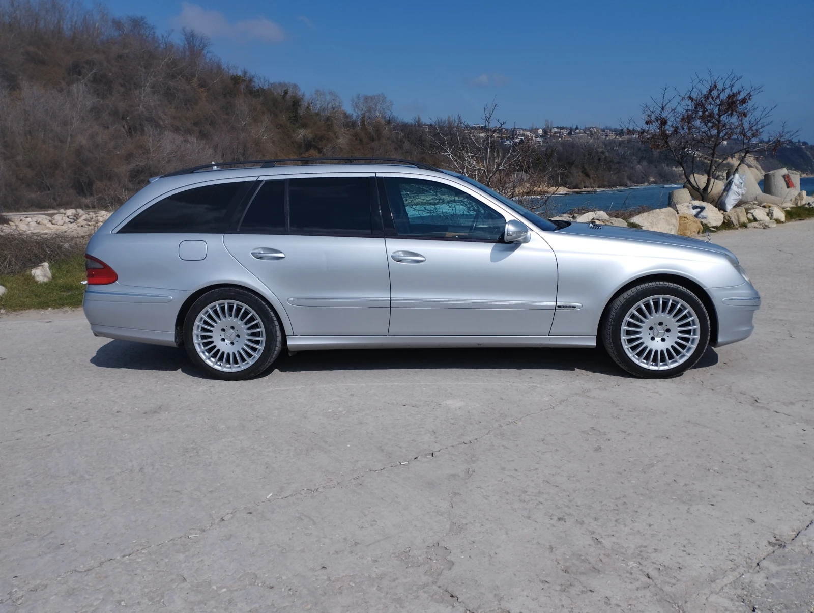Mercedes-Benz E 280 facelift 3.0 v6 om642, снимка 7 - Автомобили и джипове - 53866979