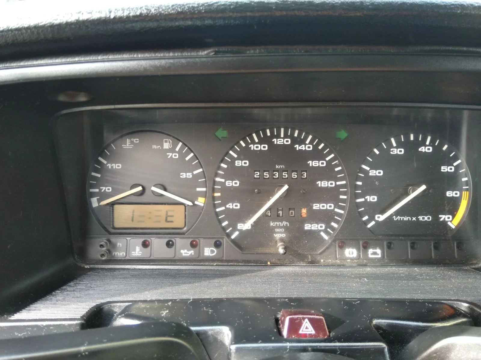 VW Passat 1.8, снимка 5 - Автомобили и джипове - 54609254