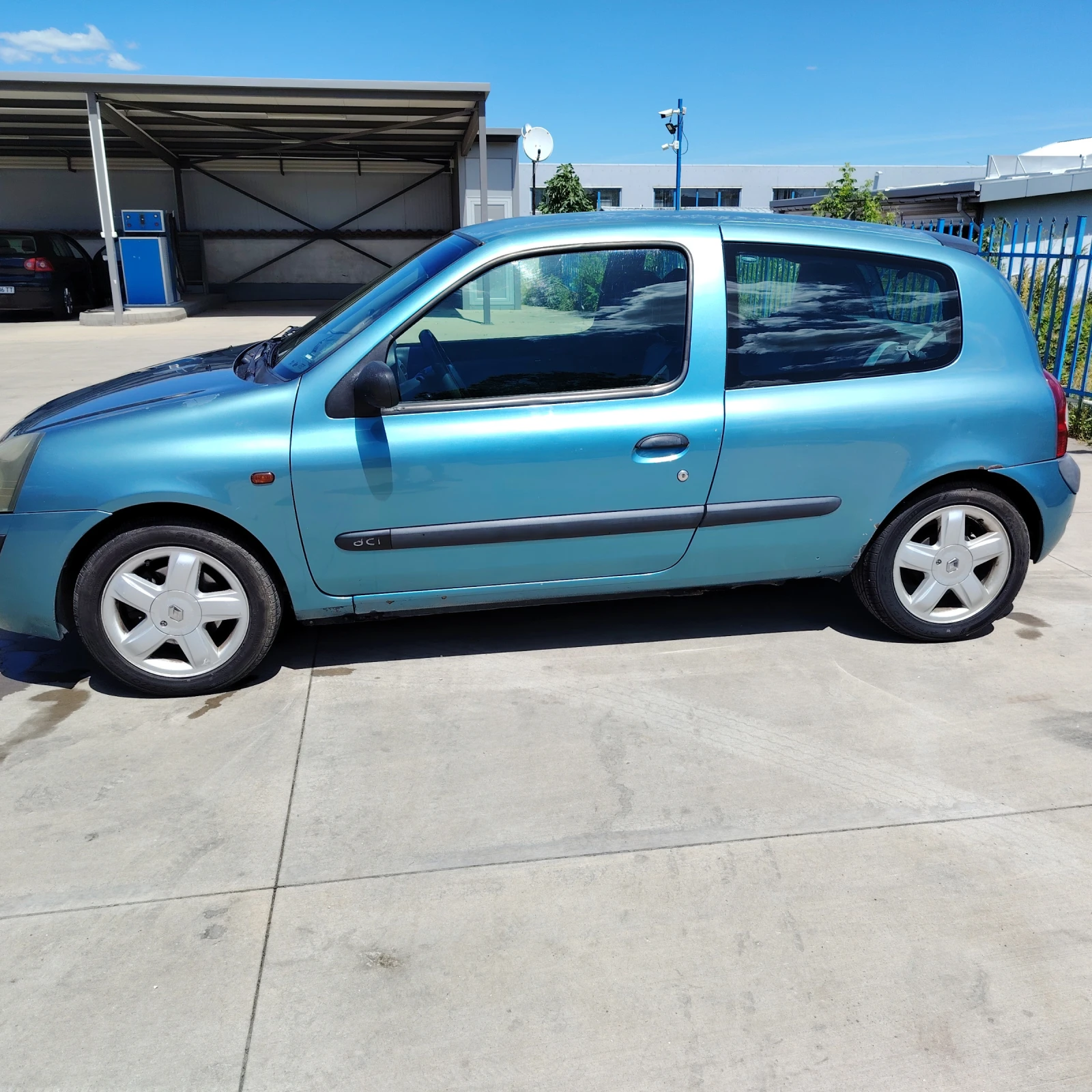 Renault Clio 2, снимка 4 - Автомобили и джипове - 54710946