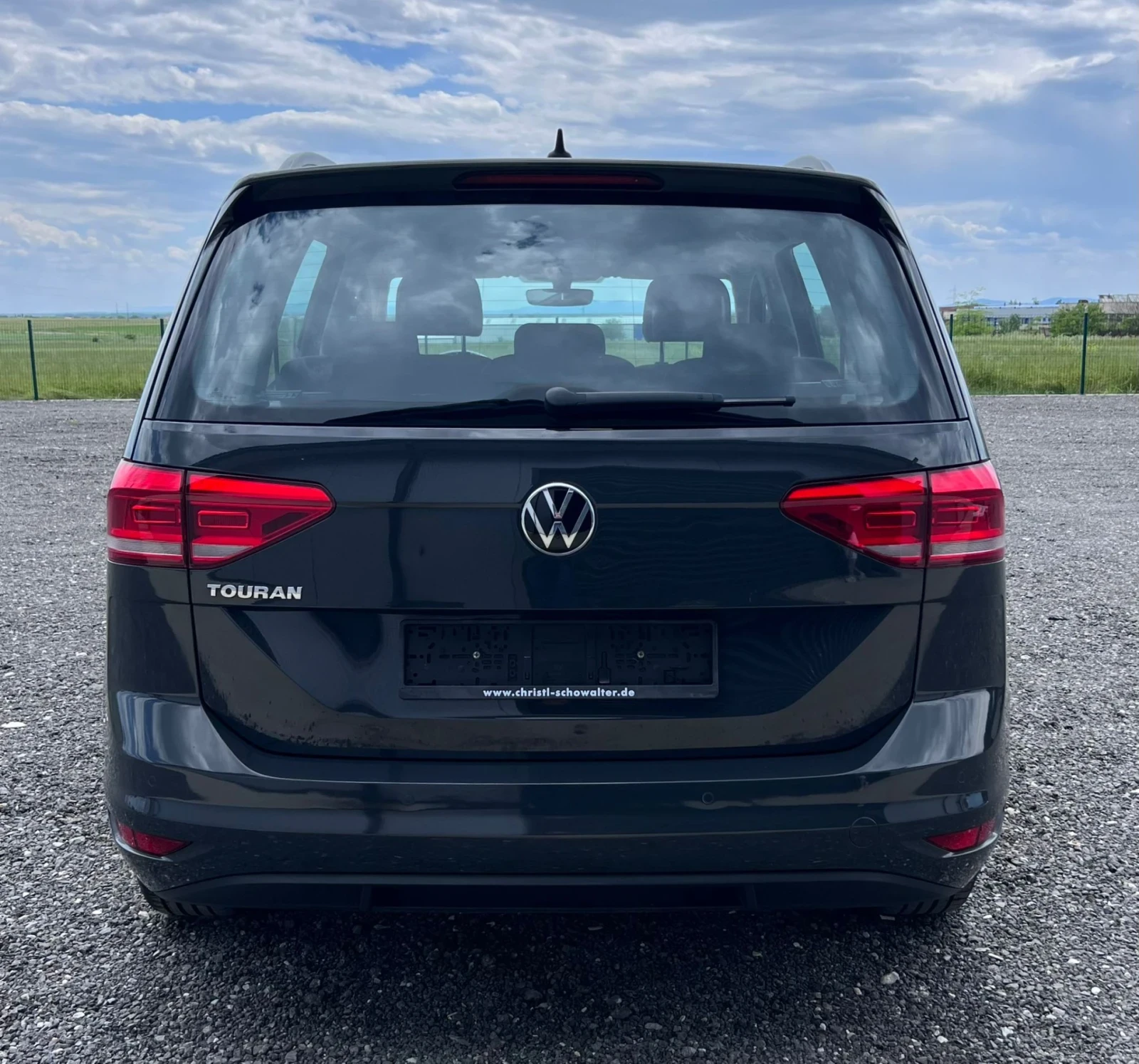 VW Touran 2.0TDI/150кс./EURO 6, снимка 6 - Автомобили и джипове - 54728873