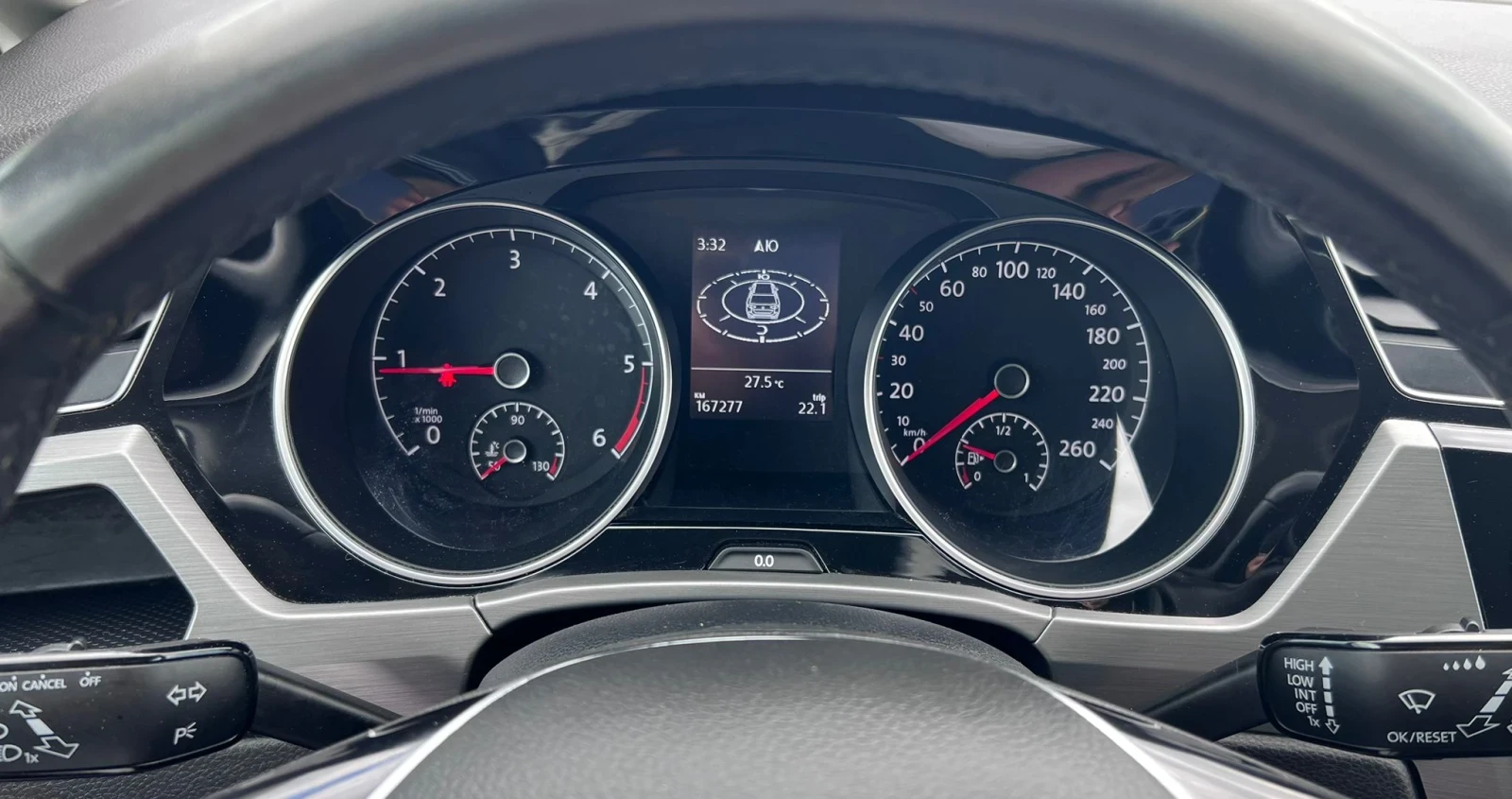 VW Touran 2.0TDI/150кс./EURO 6, снимка 12 - Автомобили и джипове - 54728873