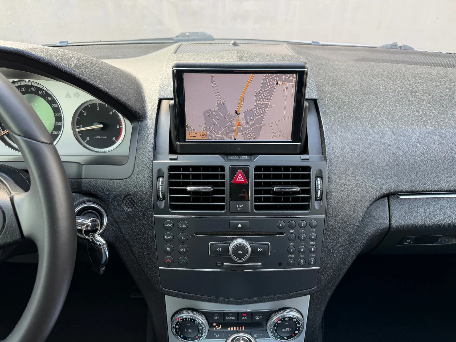 Mercedes-Benz C 220 CDI , снимка 12 - Автомобили и джипове - 54884660