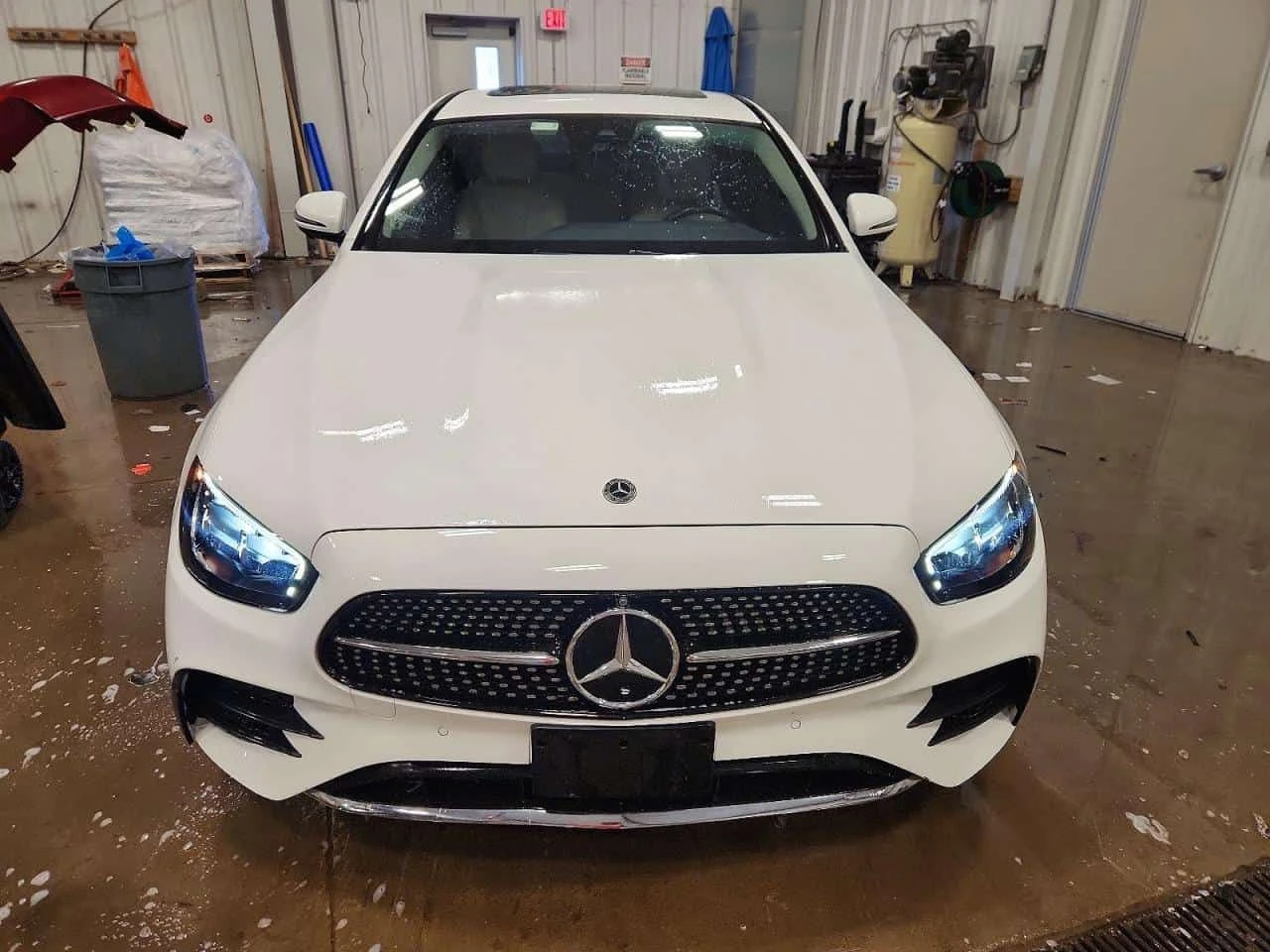 Mercedes-Benz E 350 * CARFAX * ОПЦИЯ ЗА ФИНАНСИРАНЕ, снимка 5 - Автомобили и джипове - 55557277