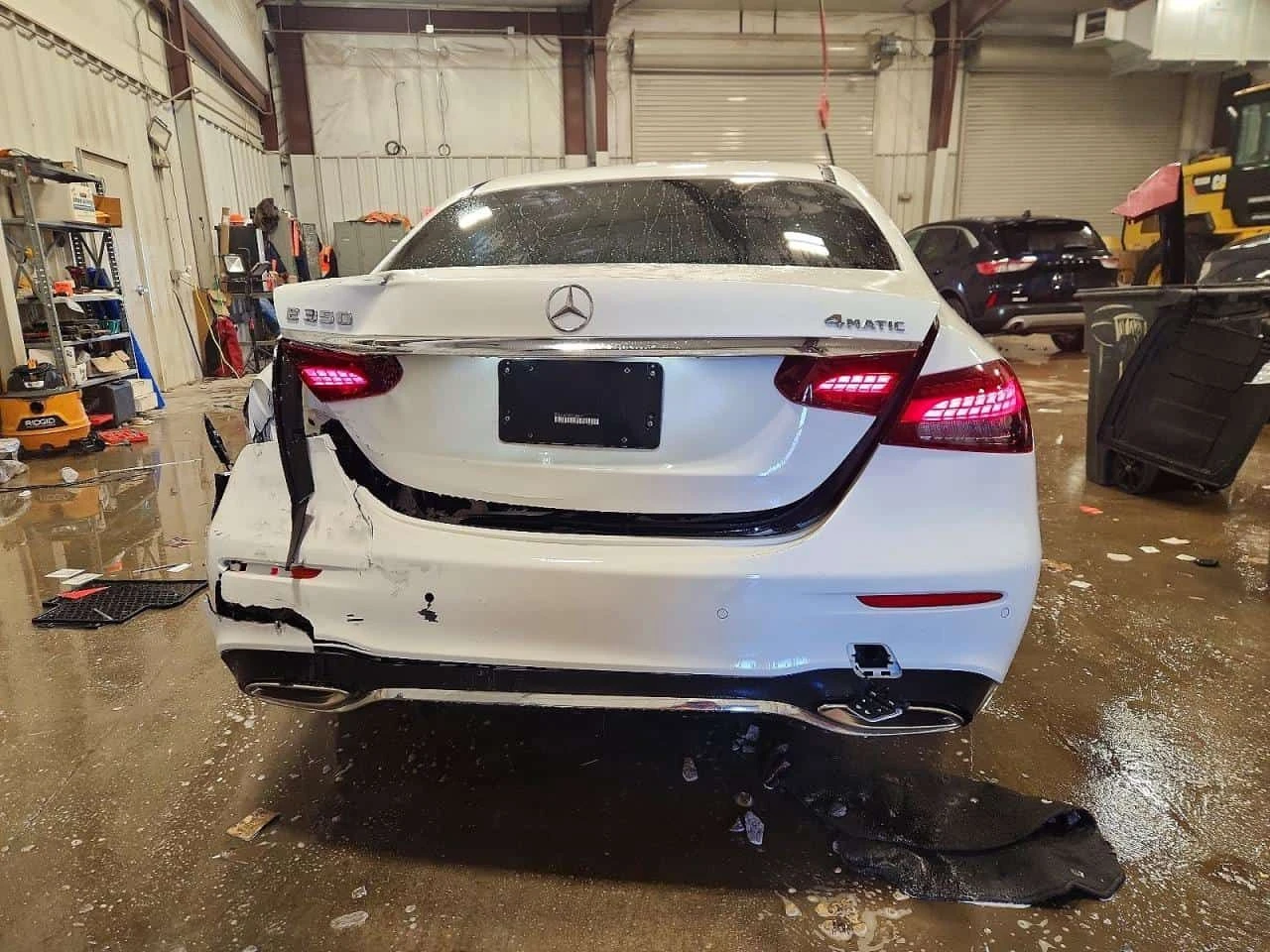 Mercedes-Benz E 350 * CARFAX * ОПЦИЯ ЗА ФИНАНСИРАНЕ, снимка 6 - Автомобили и джипове - 55557277
