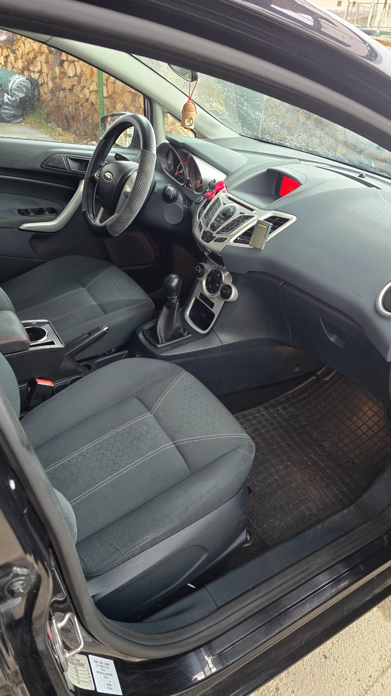Ford Fiesta, снимка 3 - Автомобили и джипове - 56747077
