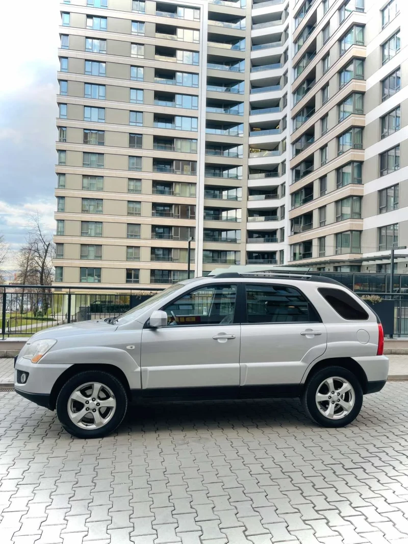 Kia Sportage - 2.0i - GLP - 4x4 - 141к.с - ГАЗ, снимка 2 - Автомобили и джипове - 48653104