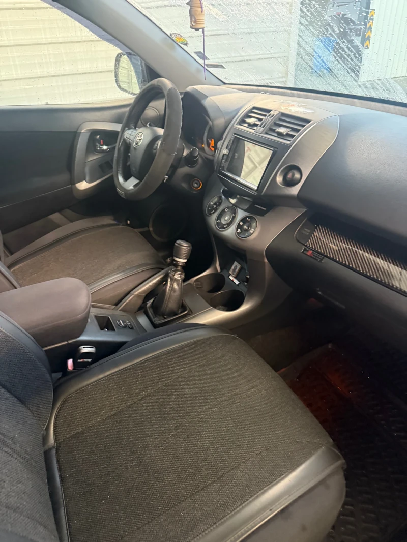 Toyota Rav4 2.2 dcat, снимка 7 - Автомобили и джипове - 52852089