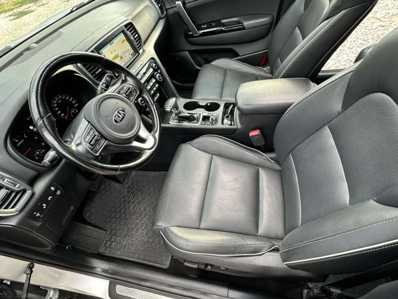 Kia Sportage 2.0CRDI* FULL* AVTOMAT* NAVI* AWD, снимка 13 - Автомобили и джипове - 53035250