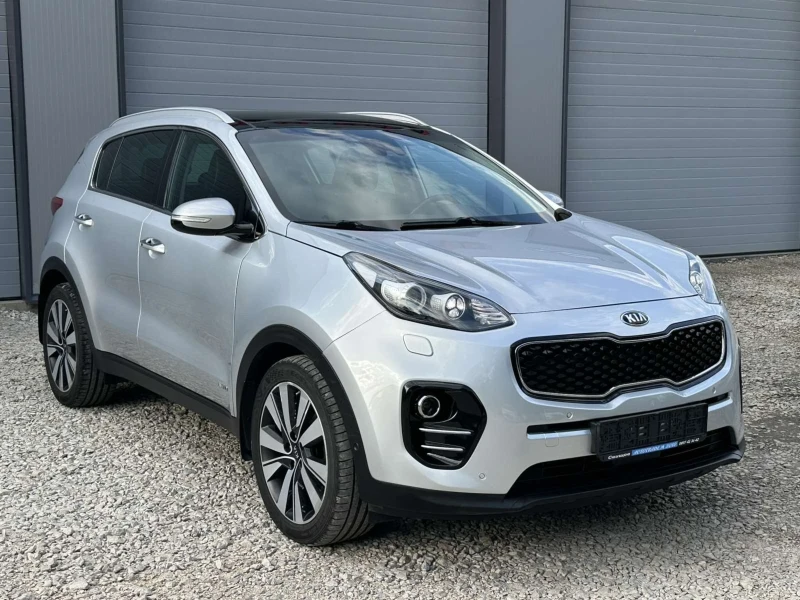 Kia Sportage 2.0CRDI* FULL* AVTOMAT* NAVI* AWD, снимка 2 - Автомобили и джипове - 53035250
