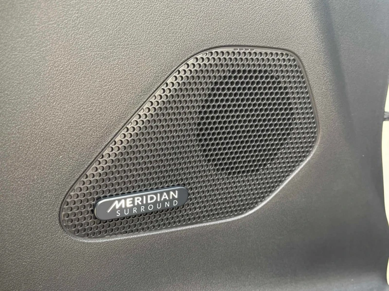 Jaguar F-PACE Supercharged 35T* Prestige * CARFAX * , снимка 13 - Автомобили и джипове - 53382943