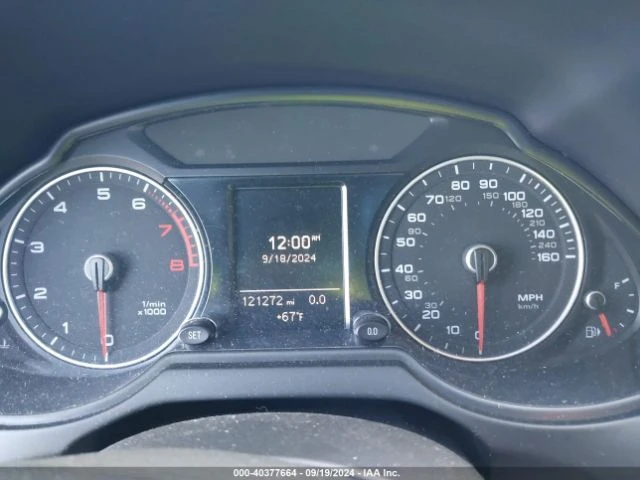 Audi Q5  2.0T PREMIUM, КРАЙНА ЦЕНА, снимка 11 - Автомобили и джипове - 47400015