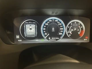 Jaguar F-PACE Supercharged 35T* Prestige * CARFAX *  - изображение 8