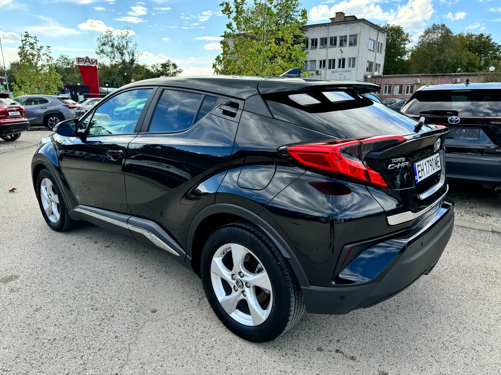 Toyota C-HR 1.8h 122k.с NAVI Гаранция - изображение 6