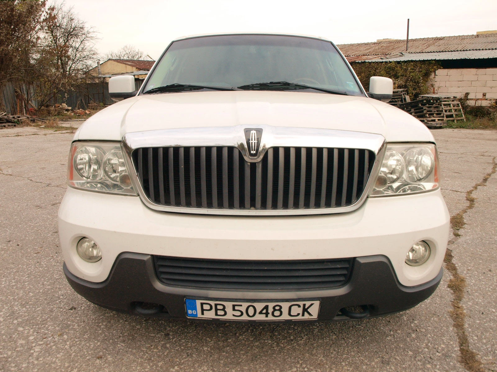 Lincoln Navigator 180-inch Stretch Limousine by Empire  - изображение 6